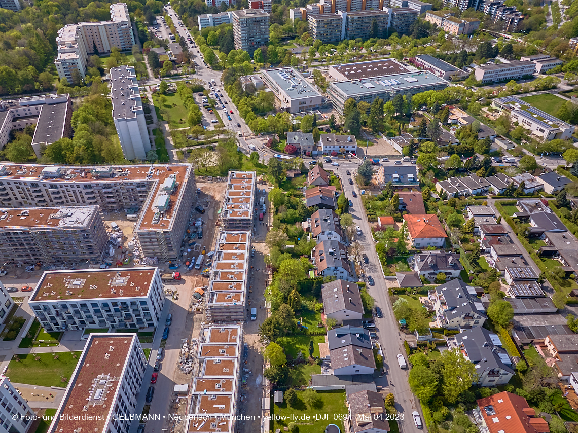 04.05.2023 - Luftbilder vom Alexisqaurtier und Pandion Verde in Neuperlach